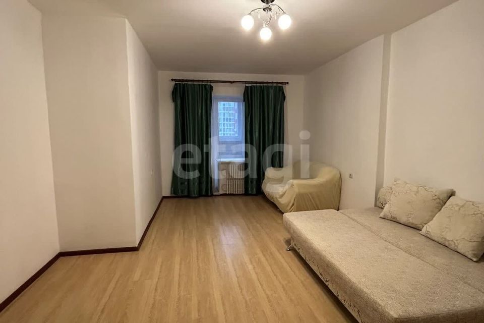 Продаётся 1-комнатная квартира, 53 м²