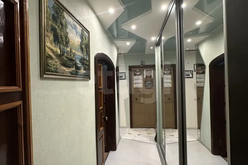 Продаётся 3-комнатная квартира, 71.1 м²
