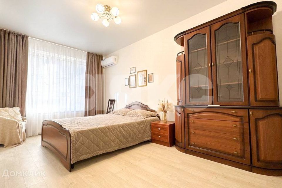 Продаётся 1-комнатная квартира, 43.27 м²