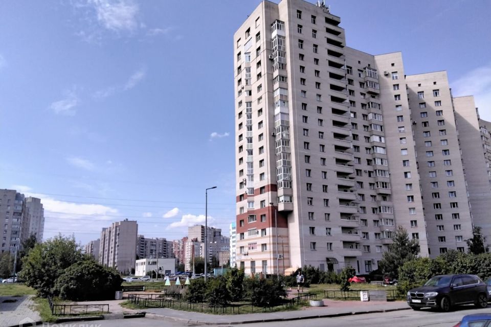 Продаётся 2-комнатная квартира, 83 м²