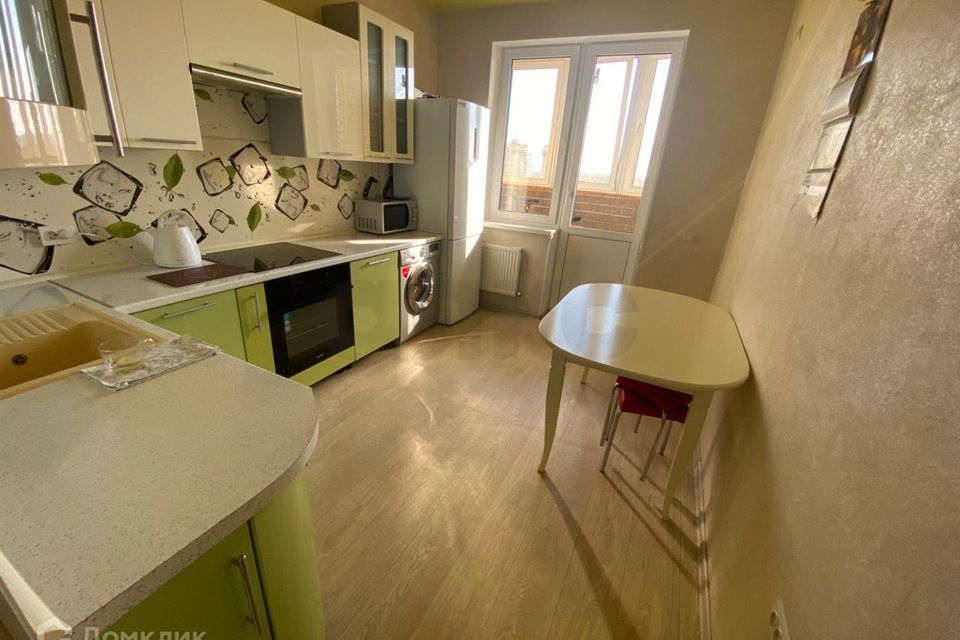 Продаётся 3-комнатная квартира, 82.2 м²
