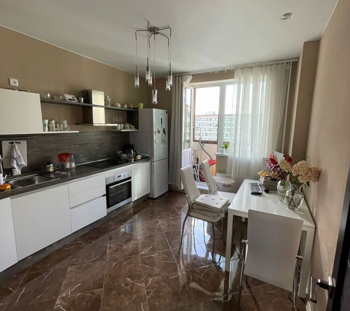 Продаётся 2-комнатная квартира, 57 м²