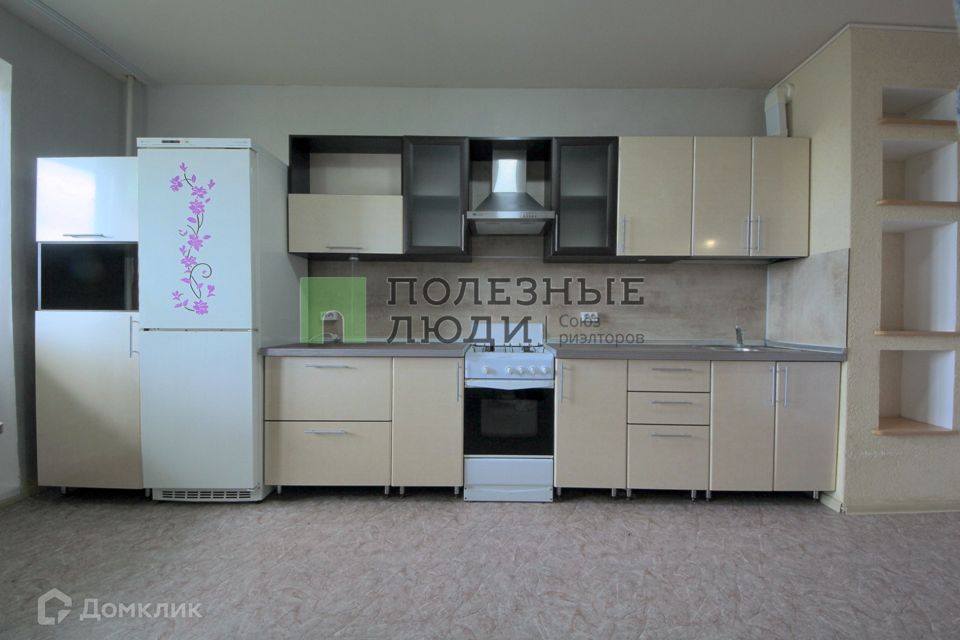 Продаётся 2-комнатная квартира, 65 м²