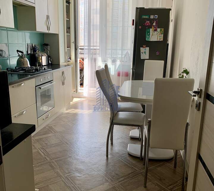 Продаётся 2-комнатная квартира, 61.3 м²