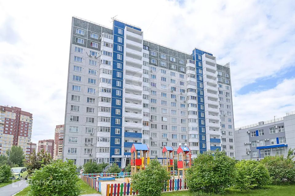 Продаётся 3-комнатная квартира, 90 м²