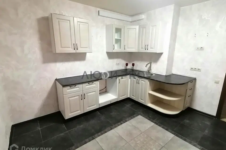 Продаётся 3-комнатная квартира, 90.8 м²