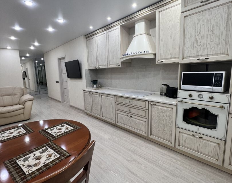 Продаётся 2-комнатная квартира, 86 м²