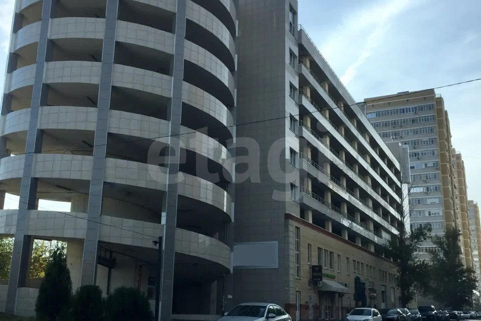 Продаётся машиноместо, 15 м²