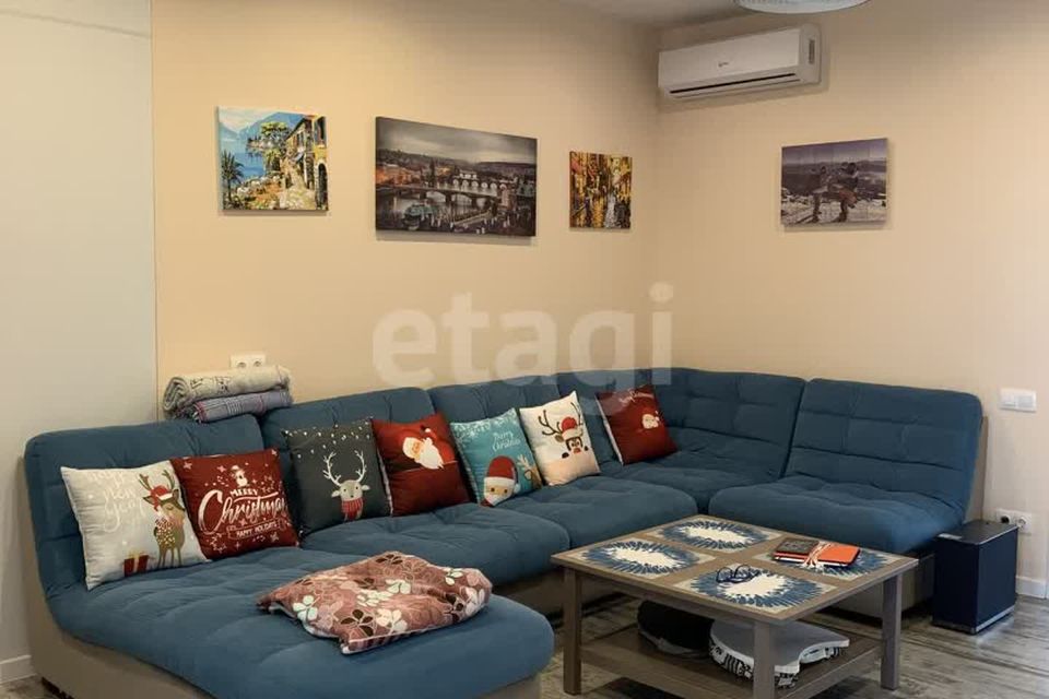Продаётся 4-комнатная квартира, 104.6 м²