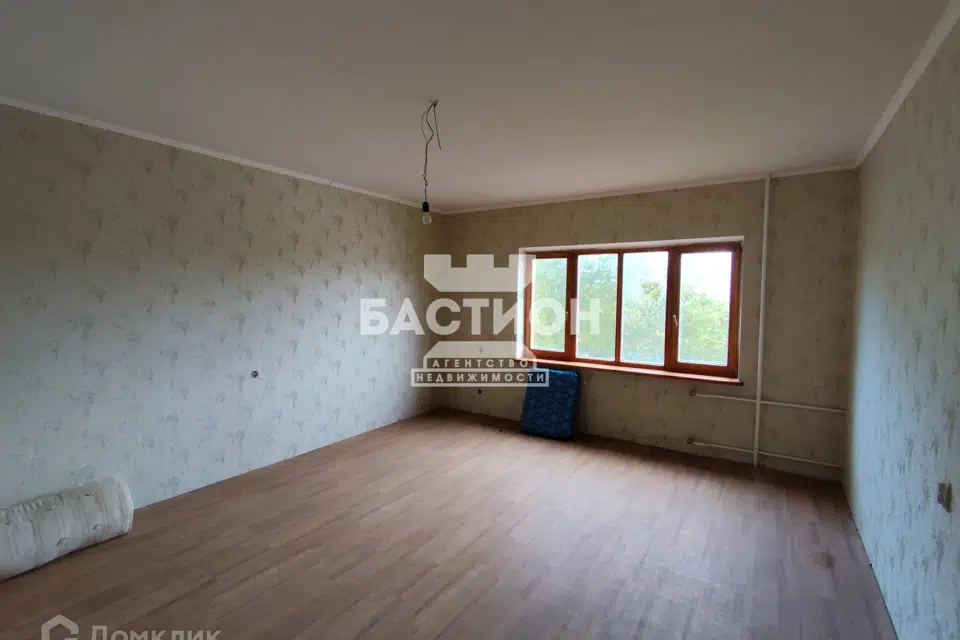 Продаётся 3-этажный дом, 360 м²
