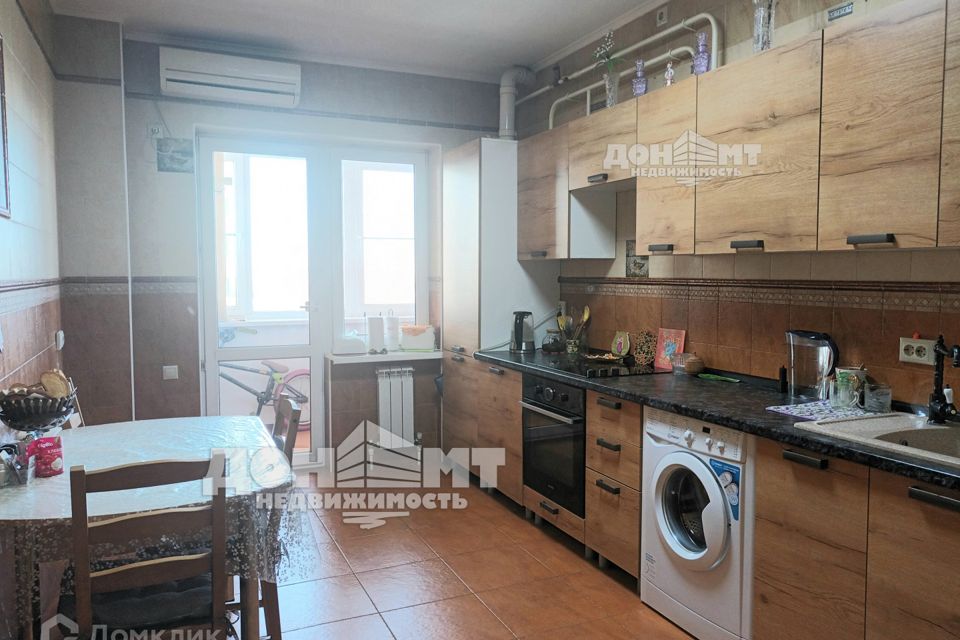 Продаётся 2-комнатная квартира, 71.8 м²