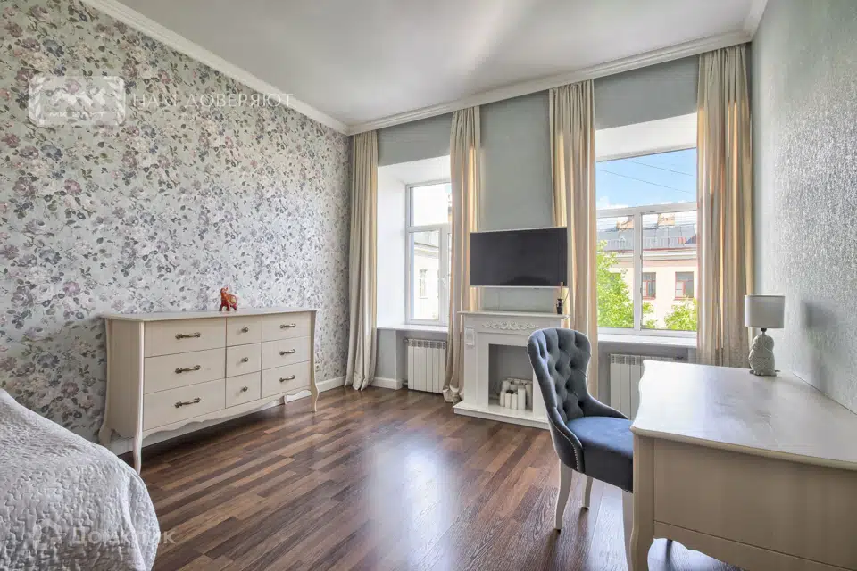 Продаётся 3-комнатная квартира, 109.1 м²