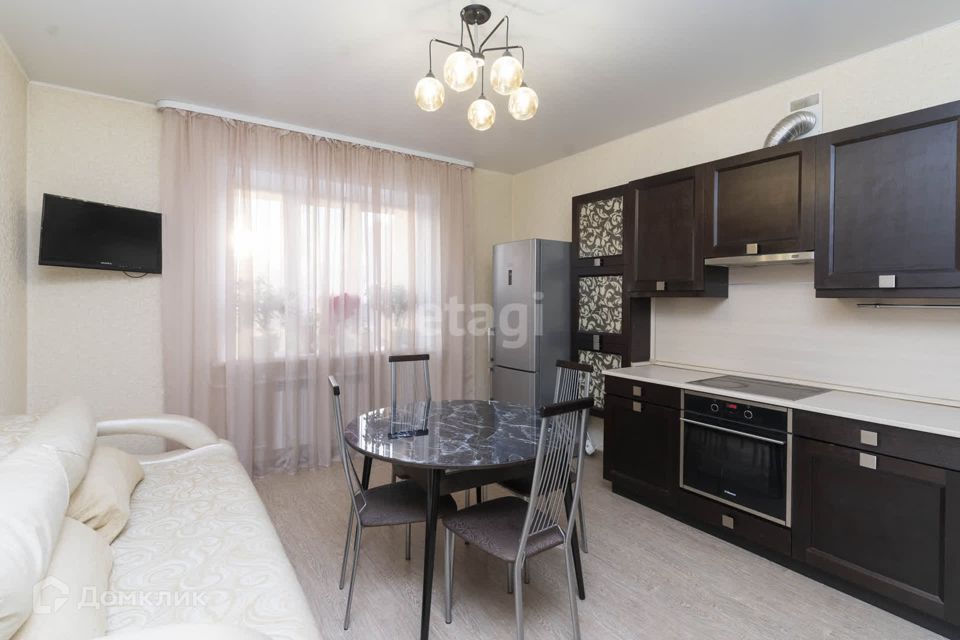 Продаётся 1-комнатная квартира, 49.2 м²