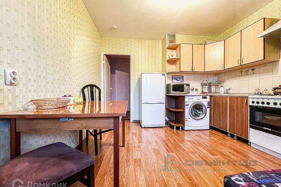 Продаётся 1-комнатная квартира, 43.7 м²