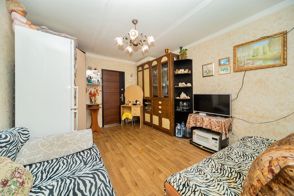 Продаётся комната в 5-комн. квартире, 19.6 м²