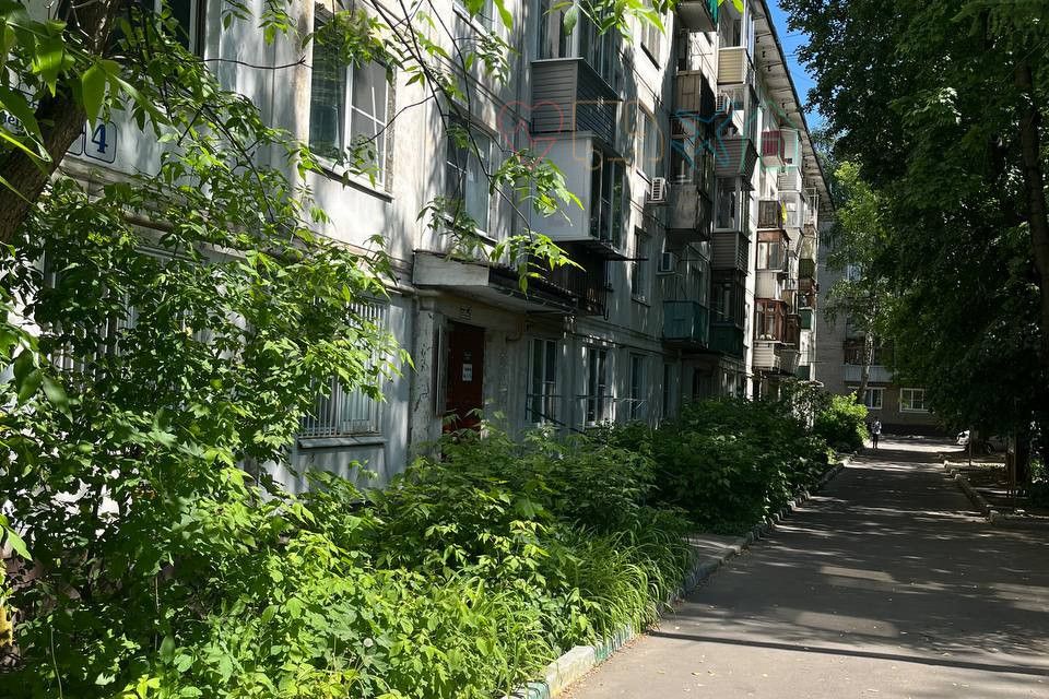 Продаётся 3-комнатная квартира, 57.2 м²