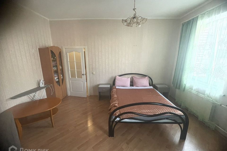 Сдаётся 1-комнатная квартира, 43 м²