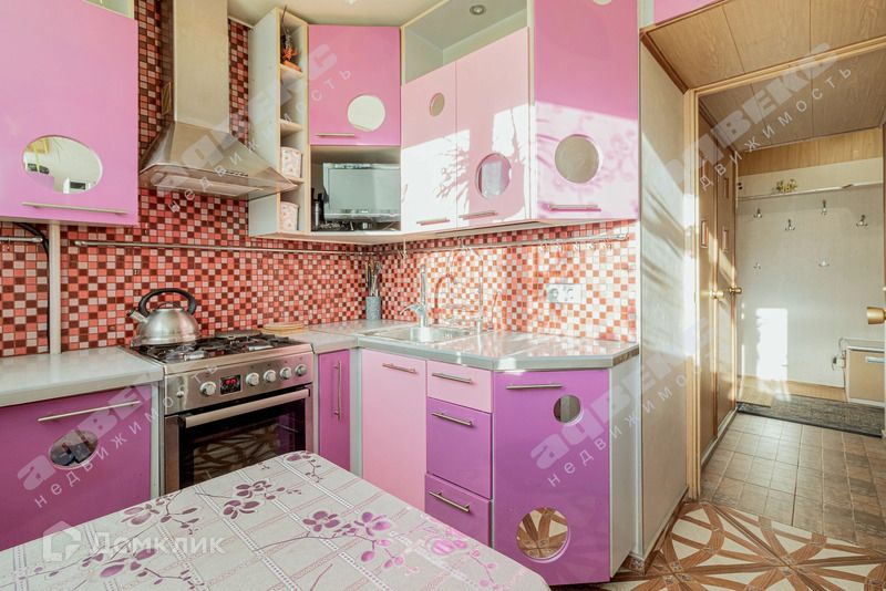 Продаётся 3-комнатная квартира, 60.3 м²