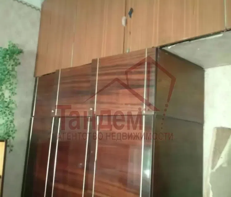 Продаётся 3-комнатная квартира, 52.4 м²