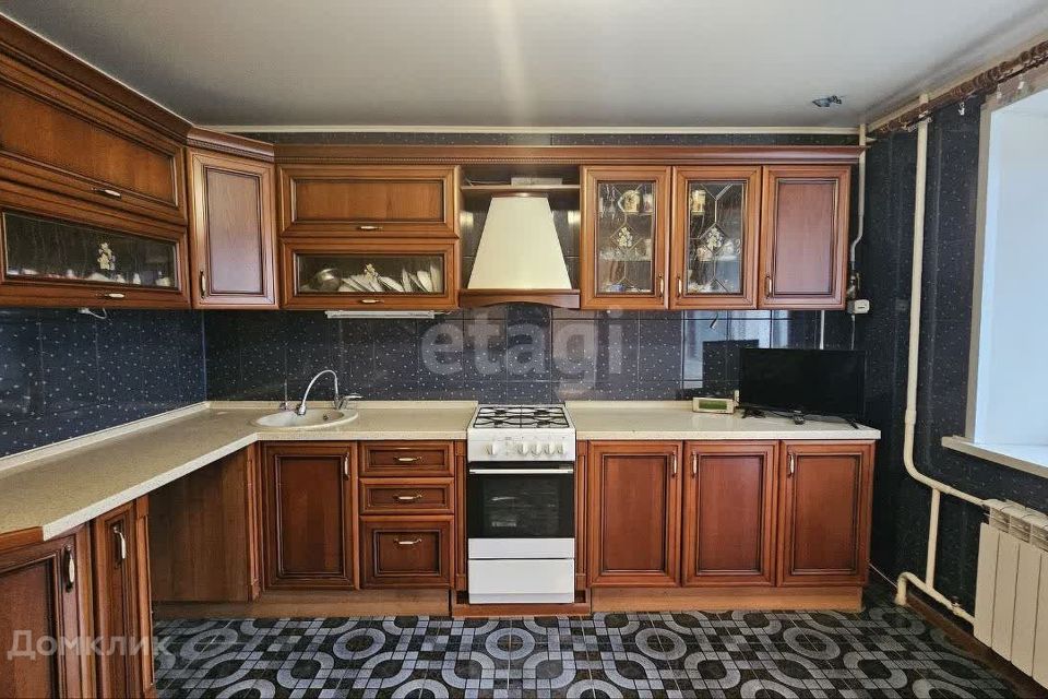 Продаётся 1-комнатная квартира, 42.3 м²