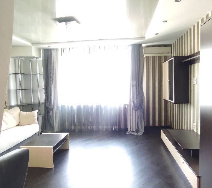 Продаётся 3-комнатная квартира, 65.6 м²