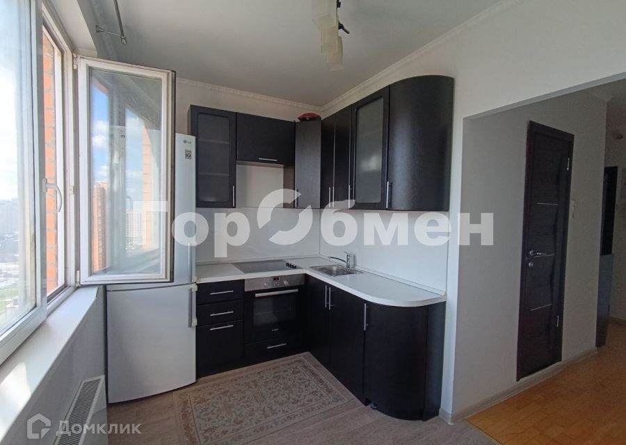 Продаётся 1-комнатная квартира, 38 м²