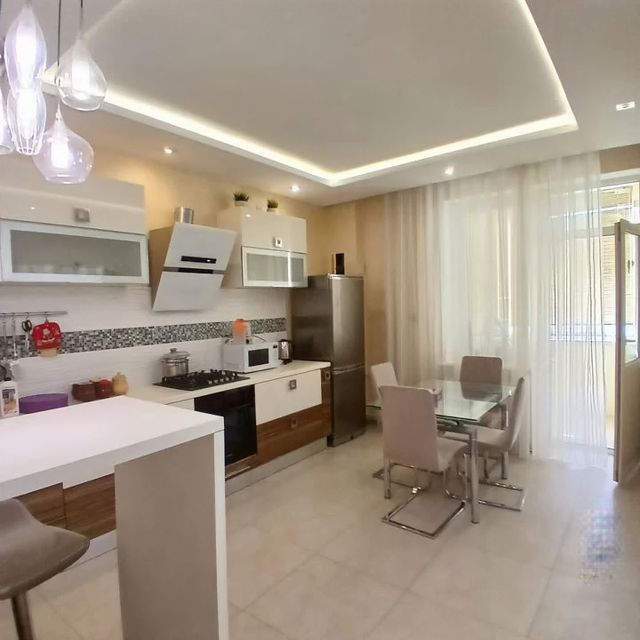 Сдаётся 2-комнатная квартира, 89 м²