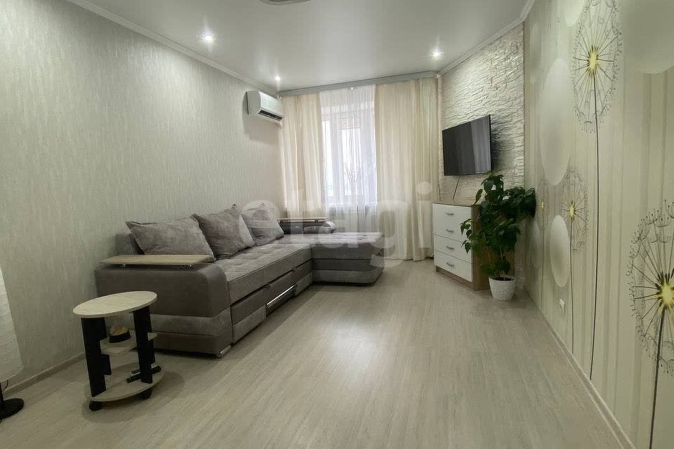Продаётся 1-комнатная квартира, 40.3 м²