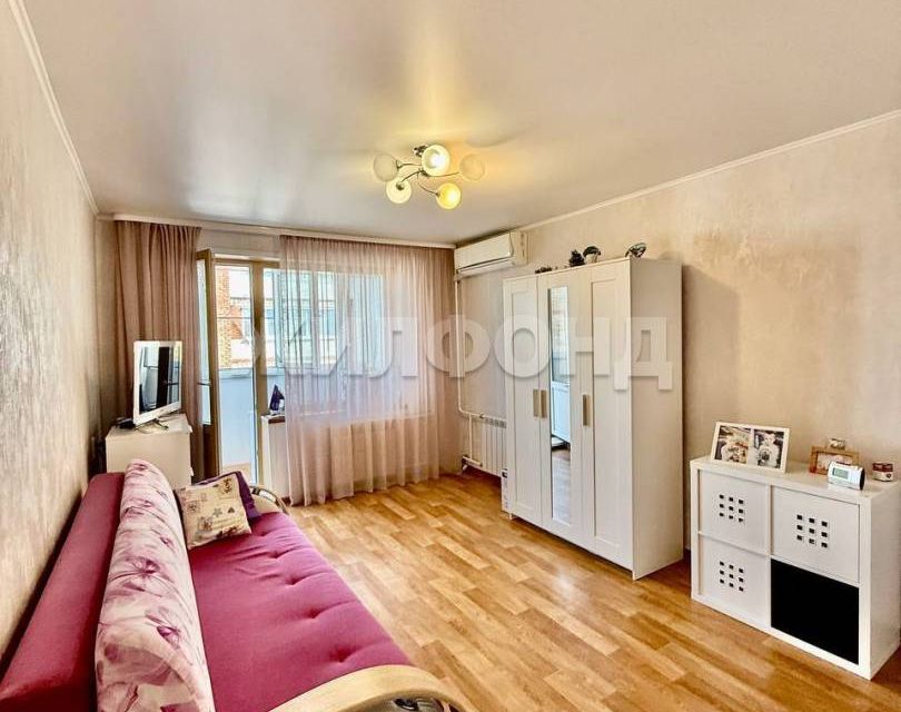 Продаётся 2-комнатная квартира, 43.4 м²