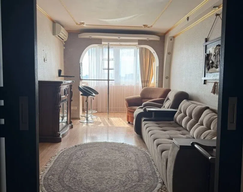 Продаётся 3-комнатная квартира, 70.6 м²