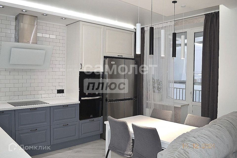 Продаётся 3-комнатная квартира, 117.4 м²