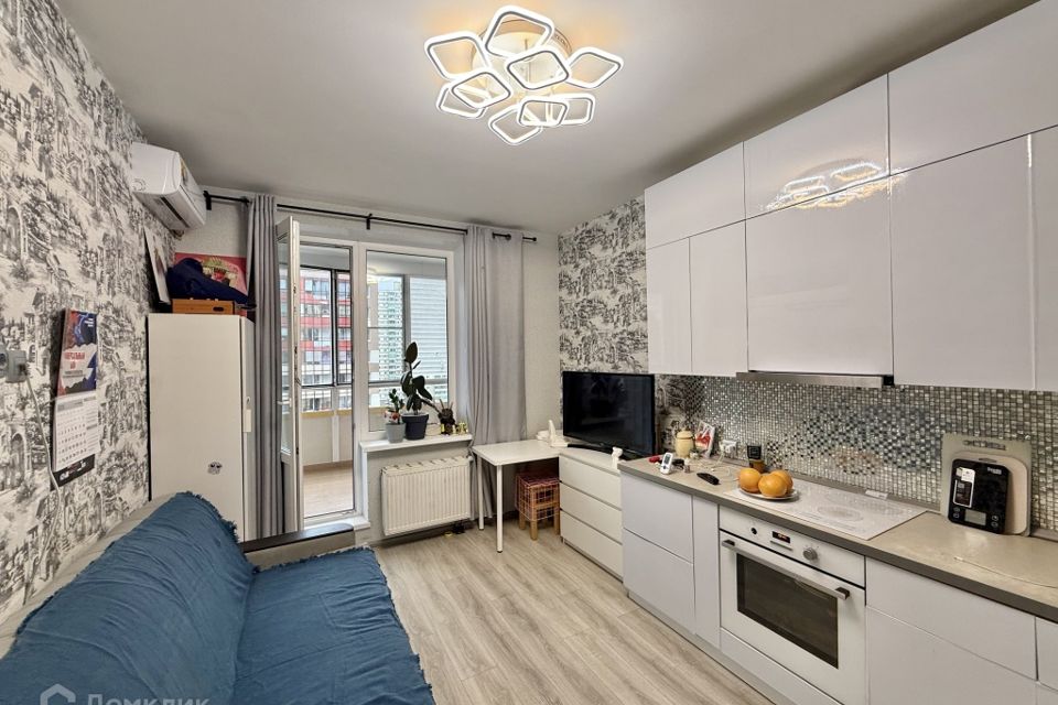 Продаётся 1-комнатная квартира, 43 м²