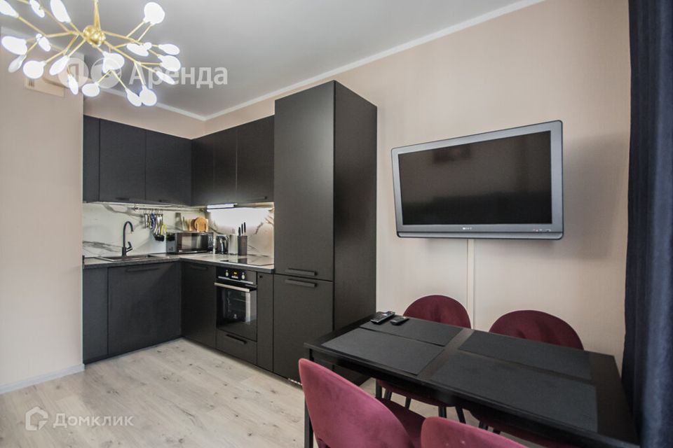 Сдаётся 2-комнатная квартира, 72 м²