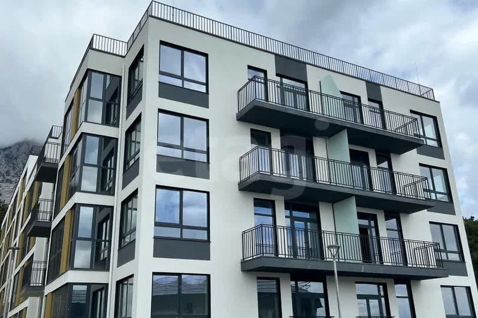 Продаётся 2-комнатная квартира, 89.8 м²