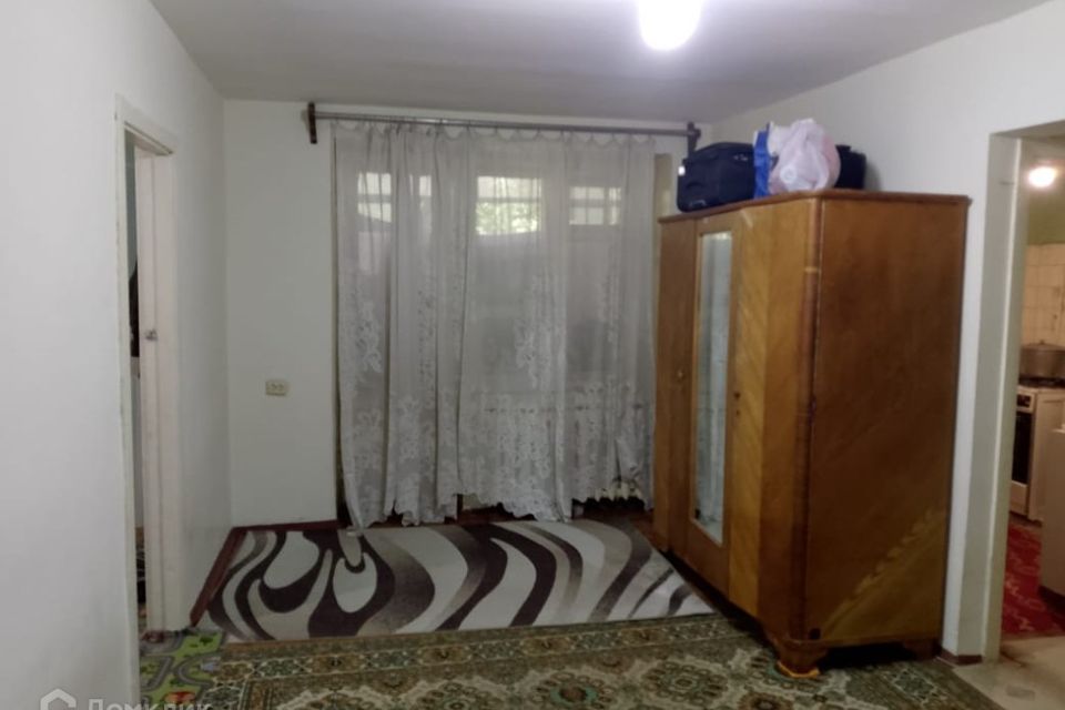 Продаётся 2-комнатная квартира, 42.4 м²
