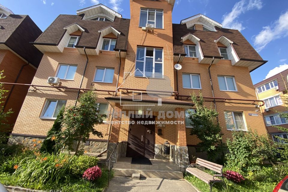 Продаётся 3-комнатная квартира, 92 м²