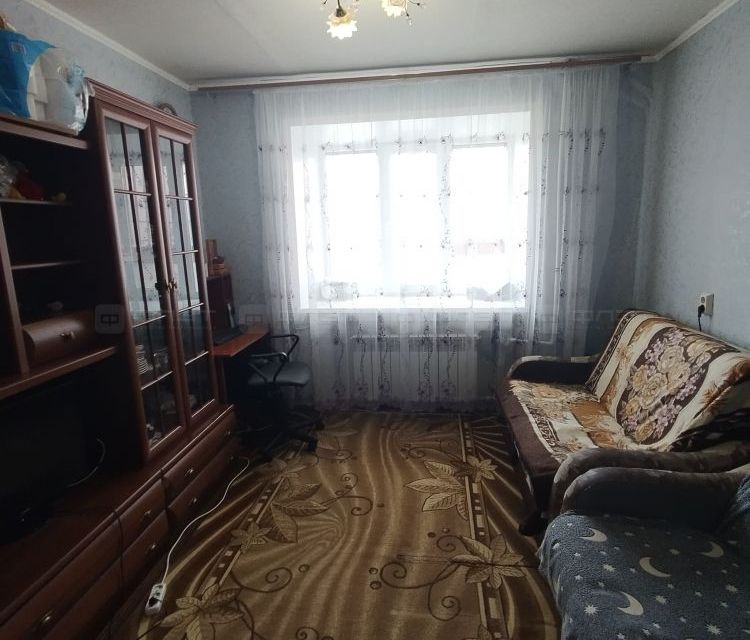 Продаётся комната в 8-комн. квартире, 18 м²