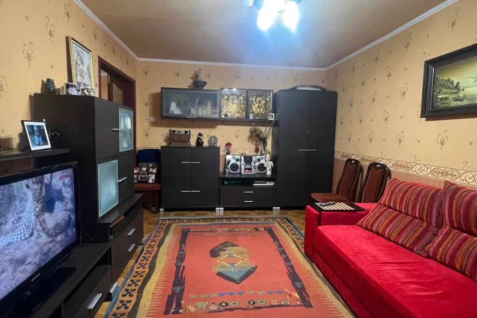 Продаётся 4-комнатная квартира, 85 м²