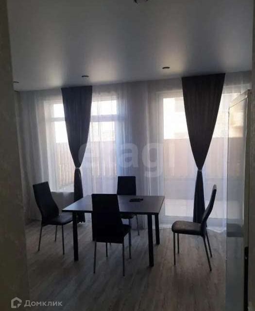 Сдаётся 2-комнатная квартира, 65 м²