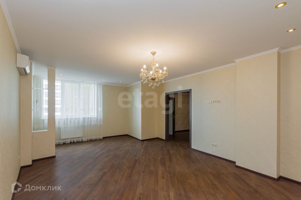 Продаётся 3-комнатная квартира, 105.1 м²