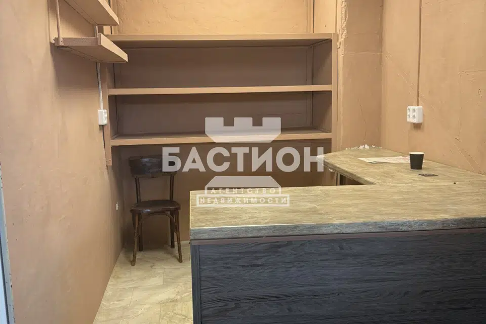 Продаётся торговое помещение, 13 м²