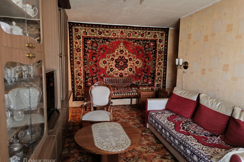 Продаётся 4-комнатная квартира, 68 м²