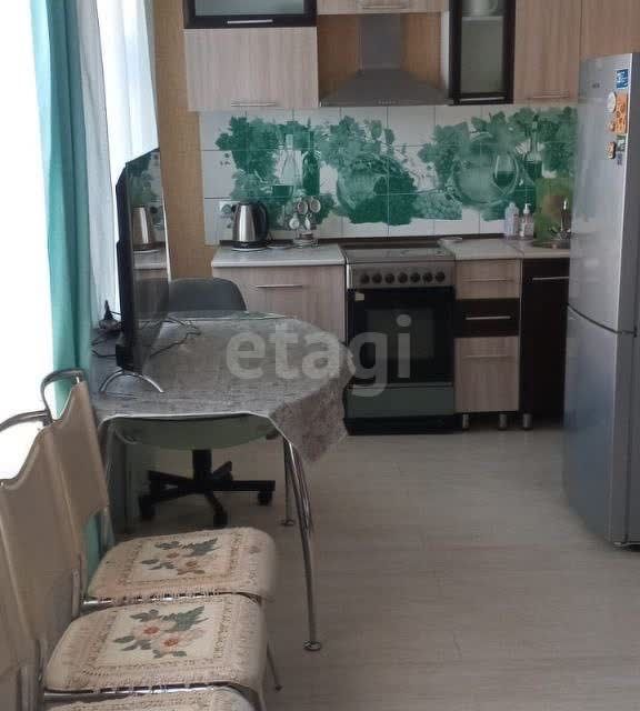 Сдаётся 2-комнатная квартира, 42 м²