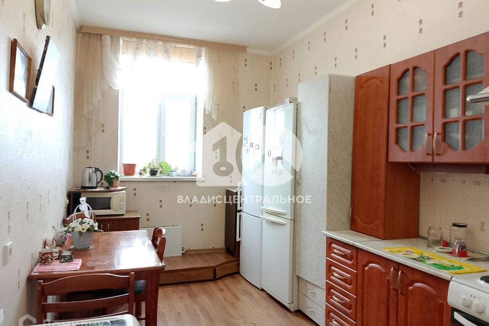 Продаётся 1-комнатная квартира, 48.3 м²