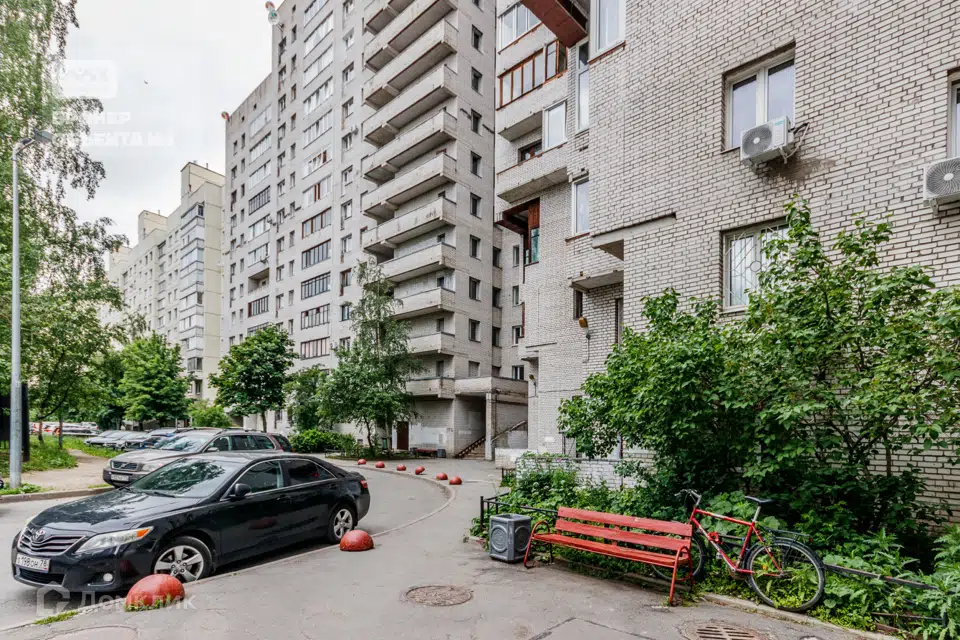 Продаётся 1-комнатная квартира, 49.9 м²