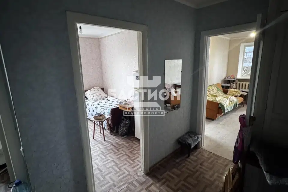 Продаётся 3-комнатная квартира, 49.3 м²