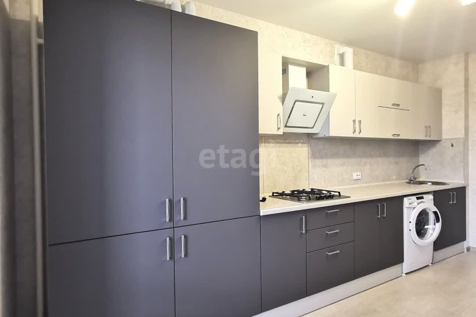 Продаётся 1-комнатная квартира, 42.5 м²