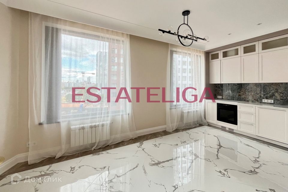 Продаётся 5-комнатная квартира, 137 м²
