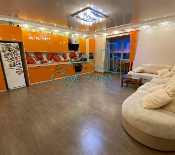 Продаётся 3-комнатная квартира, 120 м²