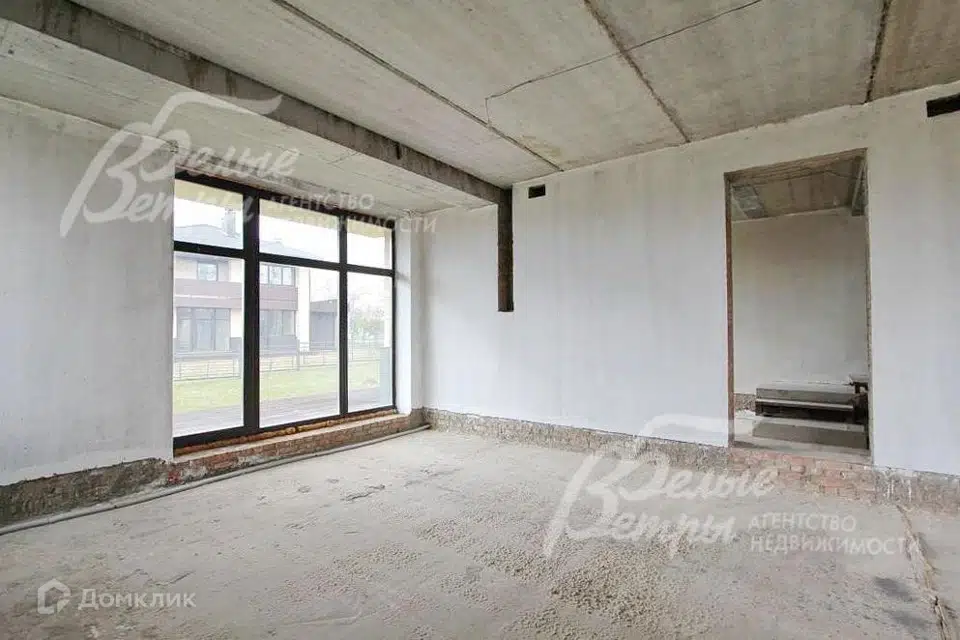 Продаётся 2-этажный дом, 323 м²